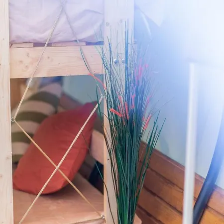 Dragonfly Gardens - The Wagons Luxury tent *