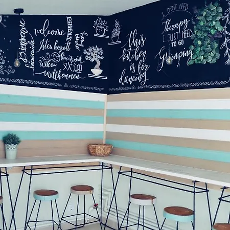 Dragonfly Gardens - The Wagons Braşov