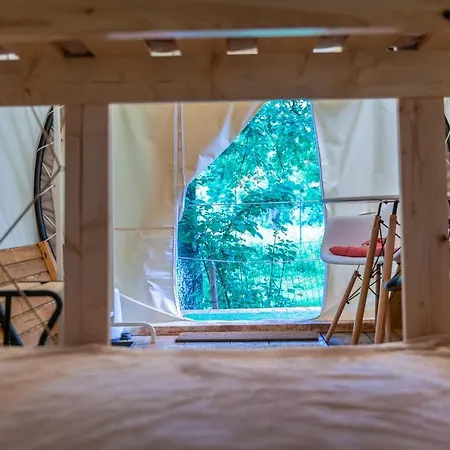Dragonfly Gardens - The Wagons Luxury tent *