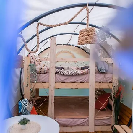Dragonfly Gardens - The Wagons Luxury tent *