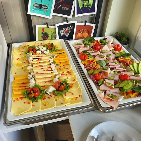 Tente de luxe Dragonfly Gardens - The Wagons Braşov