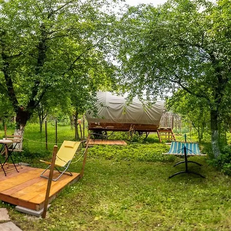 Dragonfly Gardens - The Wagons Luxury tent *